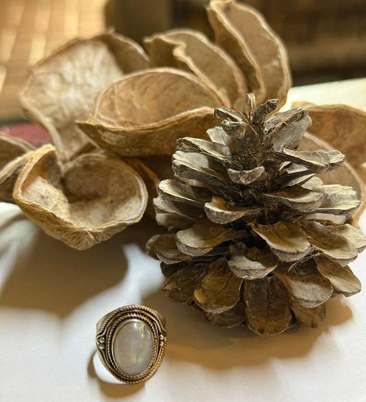 Beautiful sterling silver Moonstone Ring
