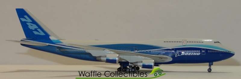 Dragon Wings Boeing Aircraft Company B 747-400 1:400