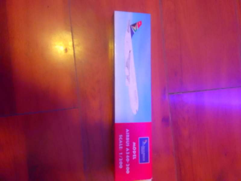 SAA A340-200 snapfit 1:200 scale