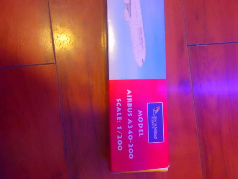 SAA A340-200 snapfit 1:200 scale