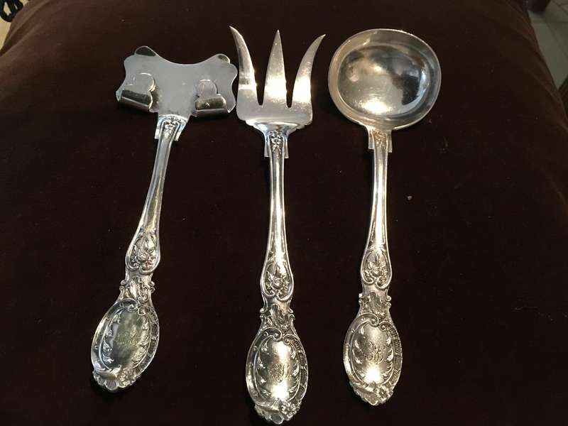 Extreamly rare Mappin & Webb silver plated butlers plate holder, fork and ladle.