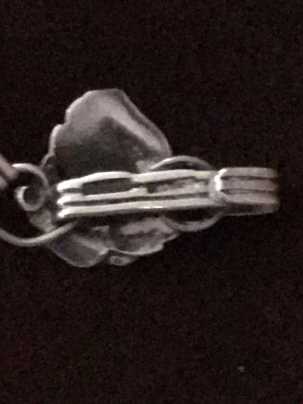 A beautiful Candida sterling silver leaf bracelet