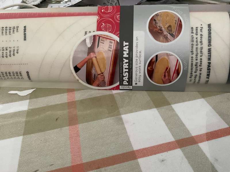 Unused pastry  mat,Two pack biscuit stamp, gingerbread house cutter and oven gloves