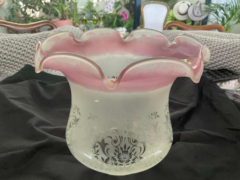 Victorian tulip styled white with pink rimed oil lamp shade