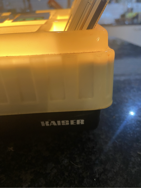 TABLE SLIDE VIEWER