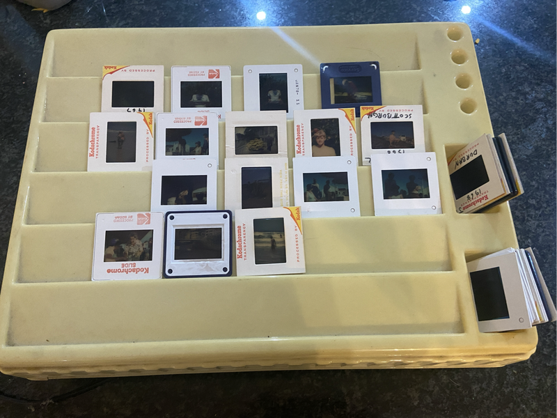 TABLE SLIDE VIEWER
