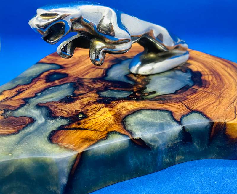 JAGUAR HOOD ORNAMENT ON OLIVE WOOD & RESIN BASE