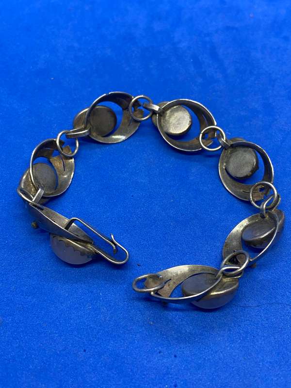 SILVER BRACELET WITH ROSE QUARTS