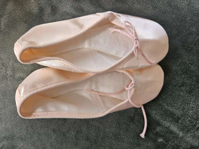 Nude Satin Ballet Shoes (Size 3B)-FREE Ribbon Included