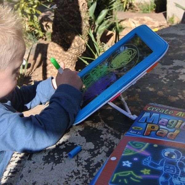 3D magic LED light-up children drawing sketchpad