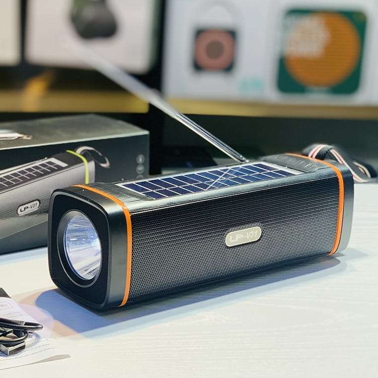 Bluetooth wireless speaker with good bass and torch