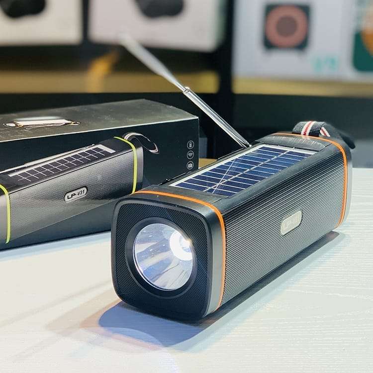 Bluetooth wireless speaker with good bass and torch