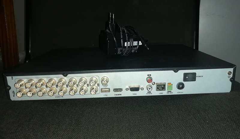 16 Channel Hikvision DVR DS-7216HWI-E2