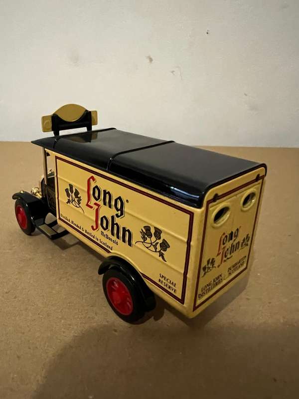 Matchbox - 1926 Ford TT "Long John" (YWG02-M)