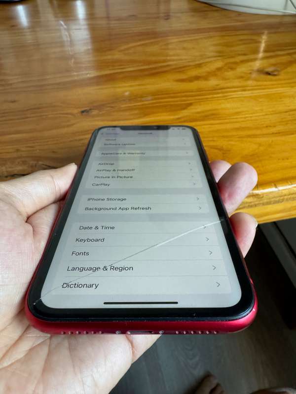 iPhone 11  64 Gb