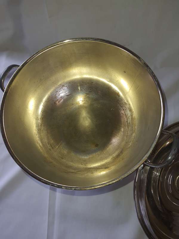 A VINTAGE EPNS SOUP TUREEN SOLD AS IS