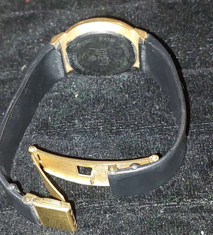 A BEAUTIFULL VINTAGE BUREN LADYS WATCH SOLD AS IS NOT TESTED