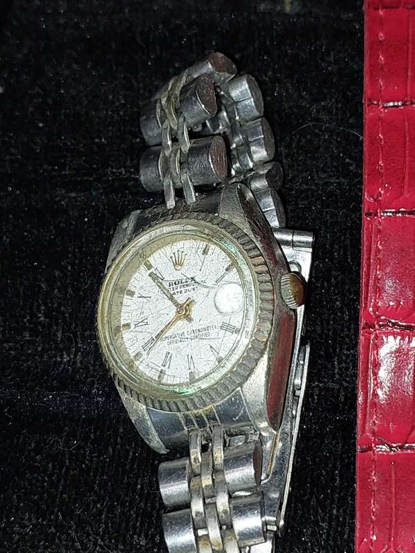 A COLLECTION OF CLOAN JAPANESE MOVEMENT WOMANS WATCHES