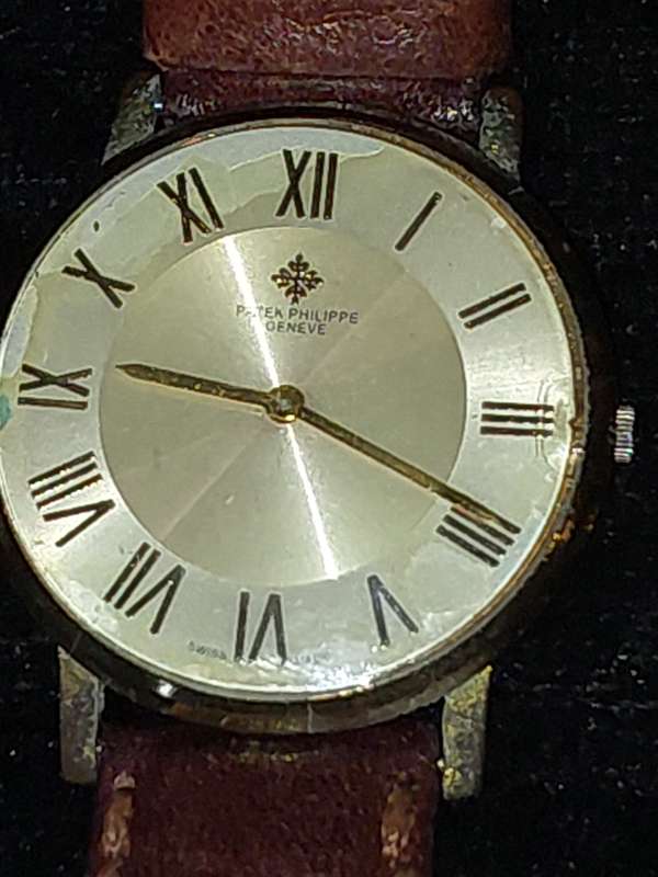 A COLLECTION OF JAPANESE MOVEMENT QUARTZ CLOAN WATCHES