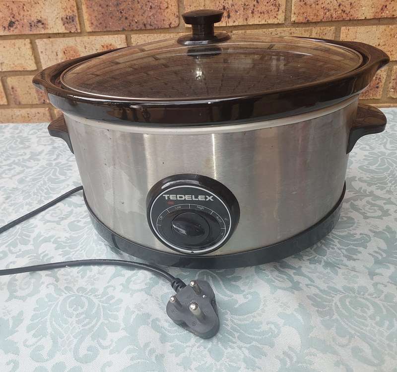 A TEDELEX FOOD COOKER IN WORKING CONDITION