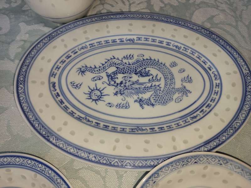 Jingdezhen China Rice Grain Blue White Dragon Porcelain 19 PIECE SET