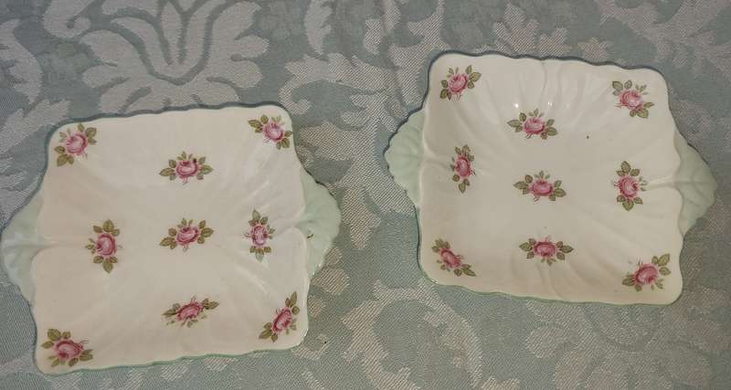 A SET OF TWO VINTAGE FINE BONE CHINA SHELLEY ENGLAND FINGER BOWL