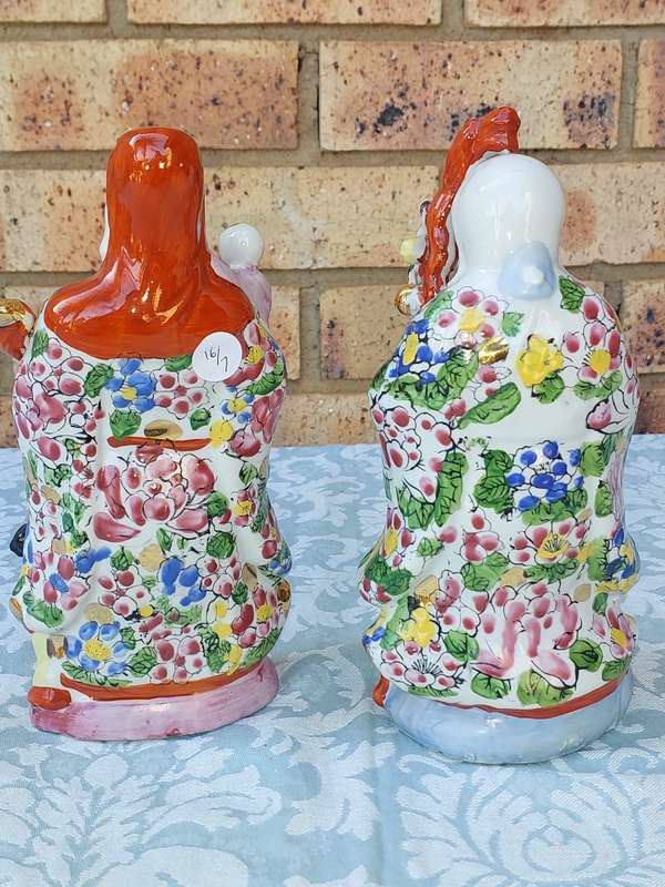 TWO VINTAGE CERAMIC CHINESE FIGURINES APPROXIMATELY 15-20 CMS IN HEIGHT