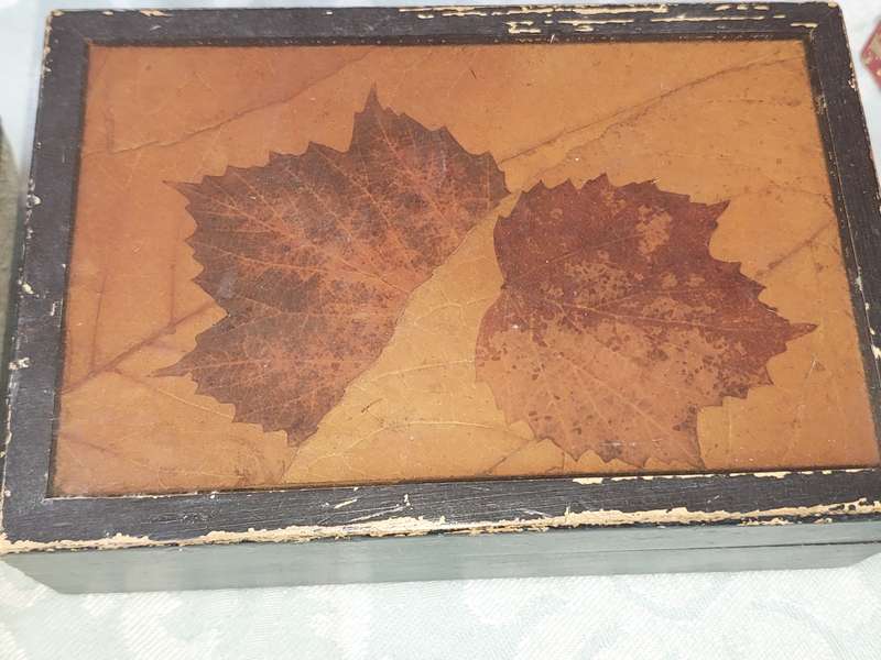 A SELECTION OF VINTAGE JEWELRY BOXES