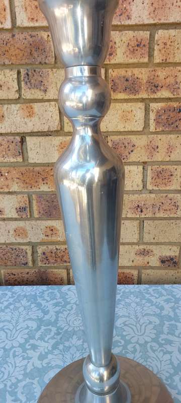 AN 81-CENTIMETRE-IN HEIGHT ART DECOR SERVING BOWL STAND