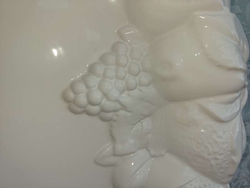 AN ART DECOR WHITE GARNITO CERAMICA MADE IN ITALY SERVING BOWL