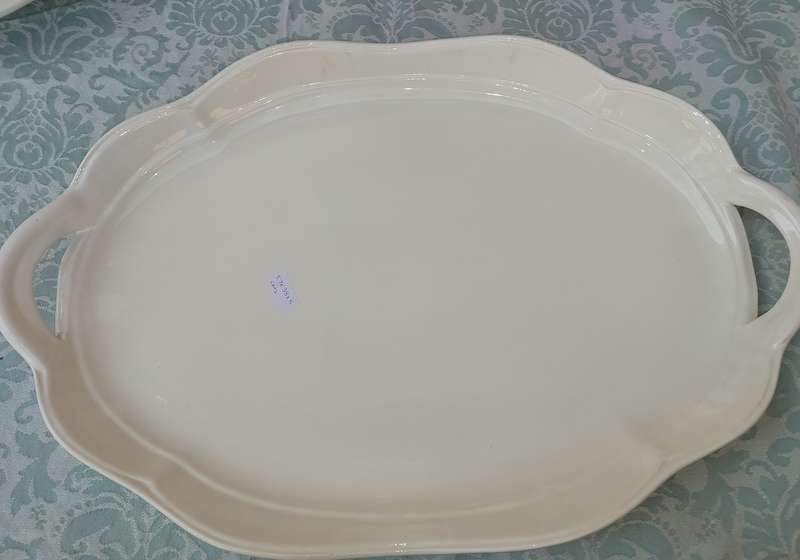 AN ART DECOR PURE WHITE DESIGNER PORCELAIN CERAMICA OVAL SERVING PLATTER