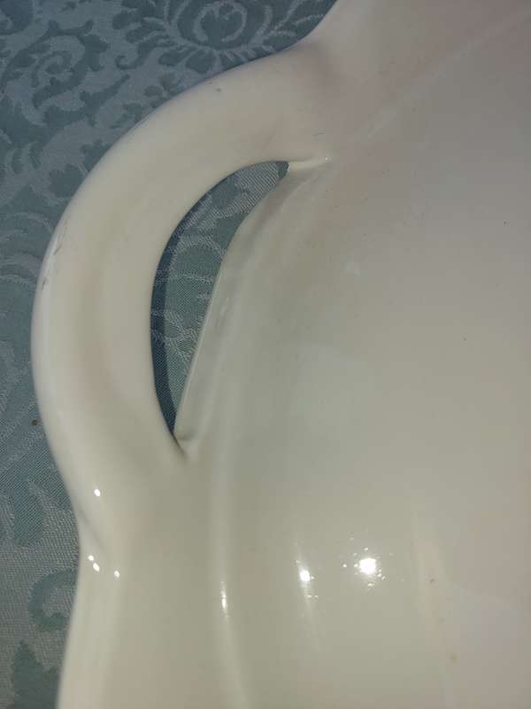 AN ART DECOR PURE WHITE DESIGNER PORCELAIN CERAMICA OVAL SERVING PLATTER