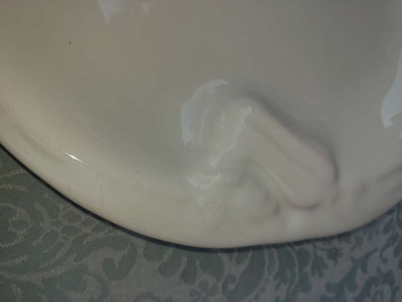 A VINTAGE LARGE PURE WHITE OVAL SERVING PLATTER CERAMIC