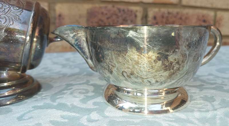 A COLLECTION OF VINTAGE EPNS KITCHEN UTENSILS