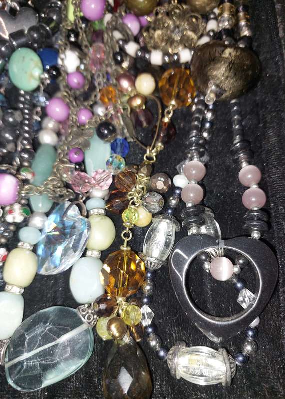 A BULK COLLECTION OF COSTUME NECKLACES