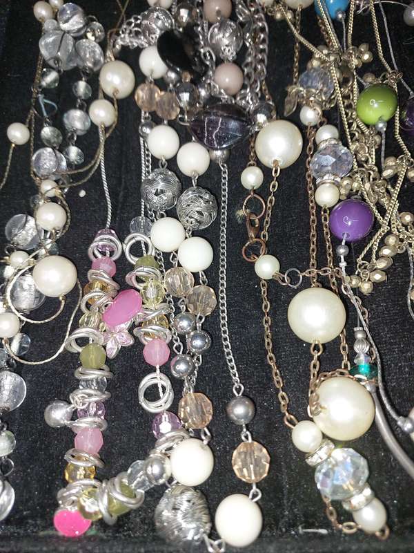A BULK COLLECTION OF COSTUME NECKLACES