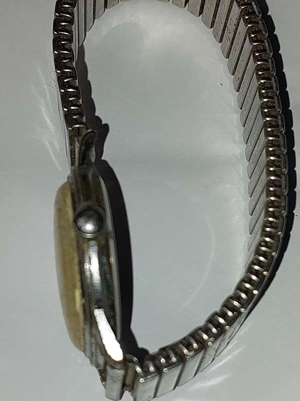 A RARE OSCO PARAT MILITARY 21 JEWELS WRIST WATCH