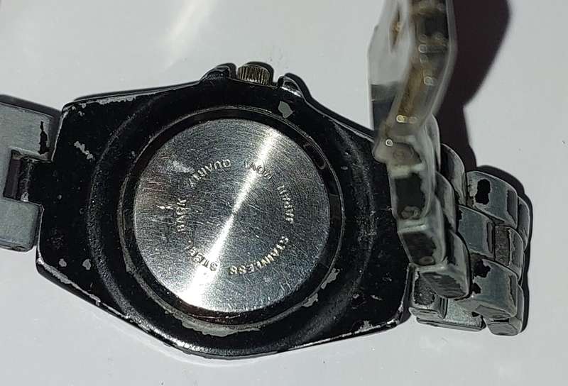 TWO USED LADY'S GENEVE QUARTZ WRISTWATCHES
