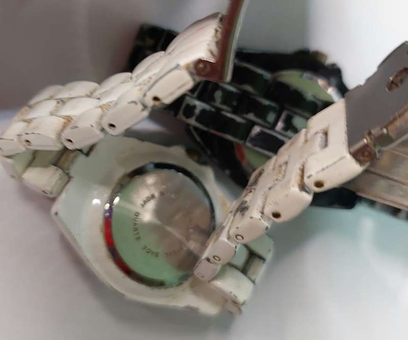 TWO USED LADY'S GENEVE QUARTZ WRISTWATCHES