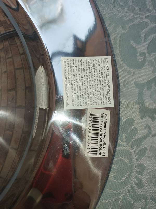 A BEAUTIFUL ART DECOR ROUND WITH LACQUERED INNER BOWL ALUMINIUM ALLOY SERVING TRAY SOLD AS IS