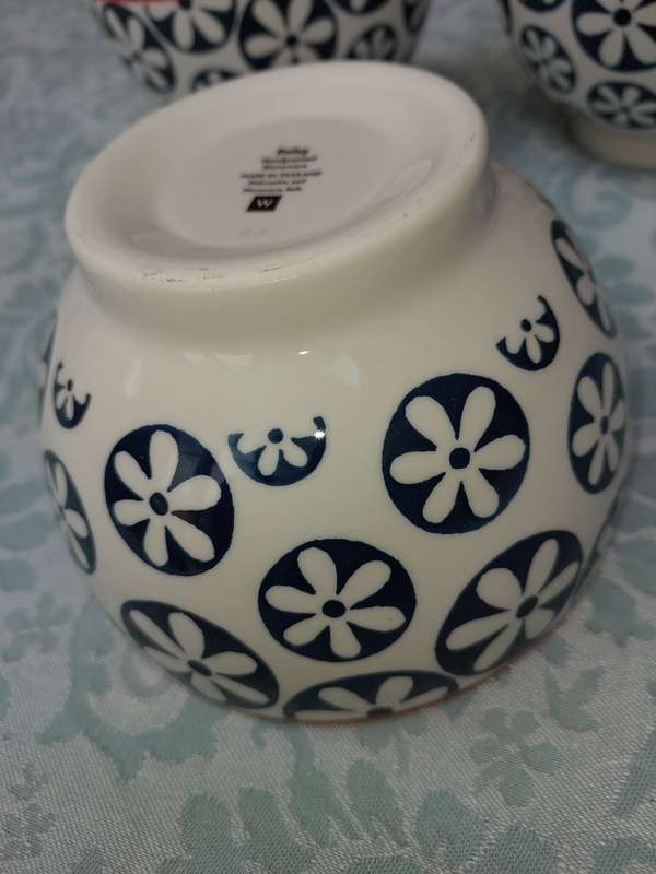 A SET OF 3 CEREAL BOWLS BY WOOLWORTHS