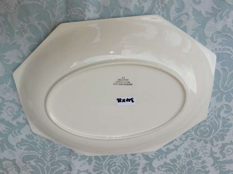 A VINTAGE JOHNSON BROTHERS IRON STONE PLATTER