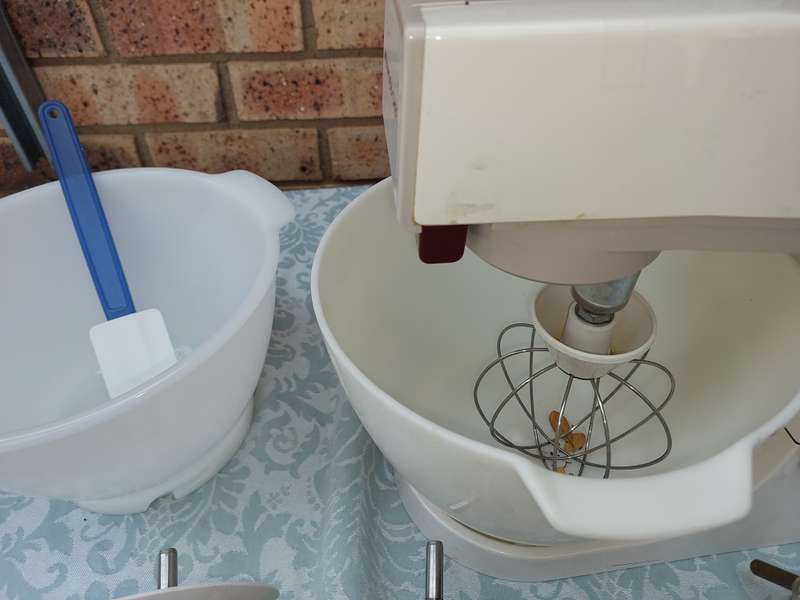 A GENUINE VINTAGE KENWOOD CHEF MODEL 701