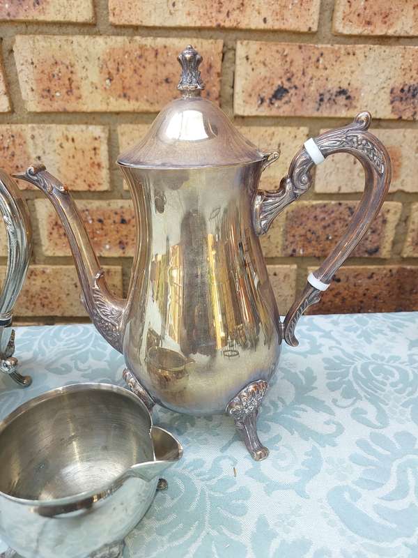 AN ANTIQUE SILVER PLATED TEA JUG SET VICTORIAN STYLE