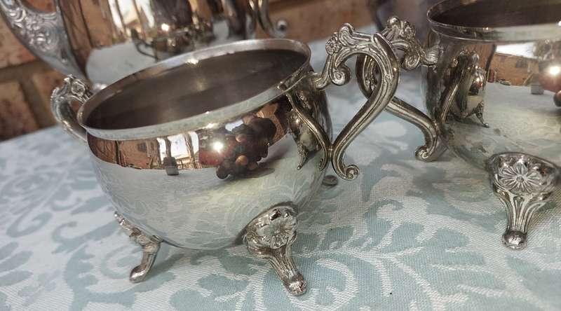 AN ANTIQUE SILVER PLATED TEA JUG SET VICTORIAN STYLE