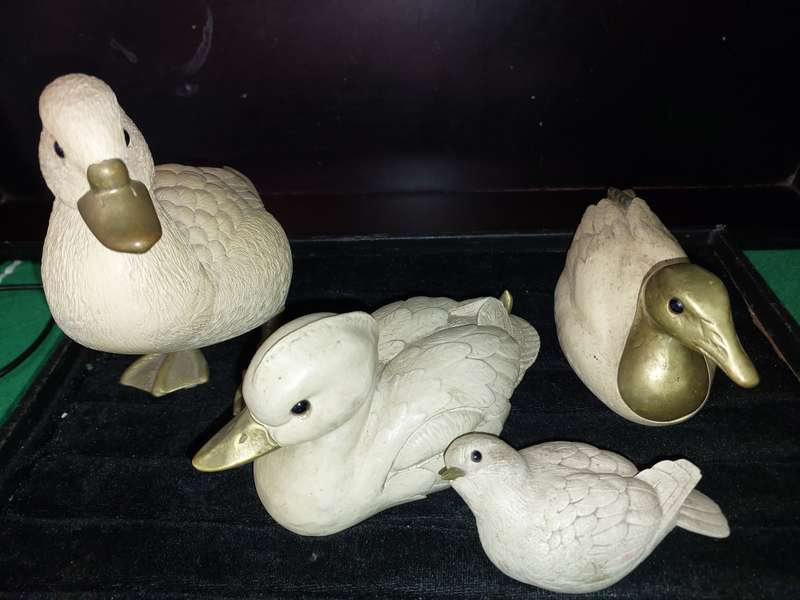 A RARE COLLECTION OF ELLI MALEVOLTI SCULPTURES MADE IN ITALY