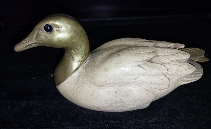 A RARE COLLECTION OF ELLI MALEVOLTI SCULPTURES MADE IN ITALY