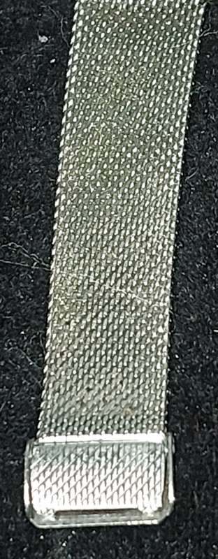 A VINTAGE SEIKO 5 AUTOMATIC STAINLESS STELL JAPAN 6119-7080T AD IN WORKING CONDITION SOLD AS IS
