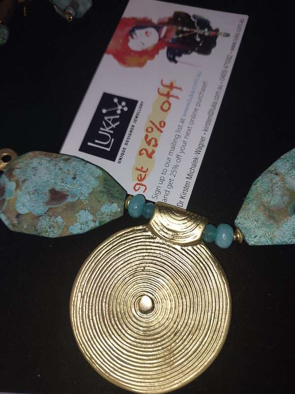 AN AUTHENTIC LUKA NECKLACE SET MADE IN AUSTRALIA