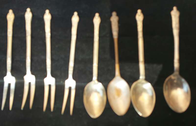 A VINTAGE  COLLECTION JOBLOT  ENGLISH CUTLERY